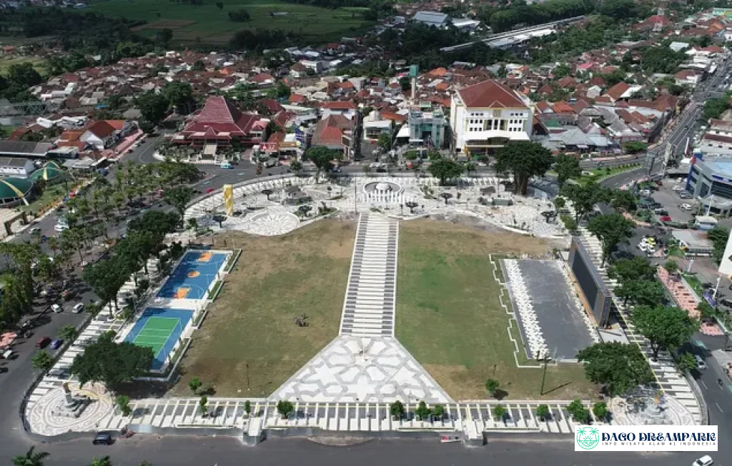 Alun Alun Pati Wajah Baru