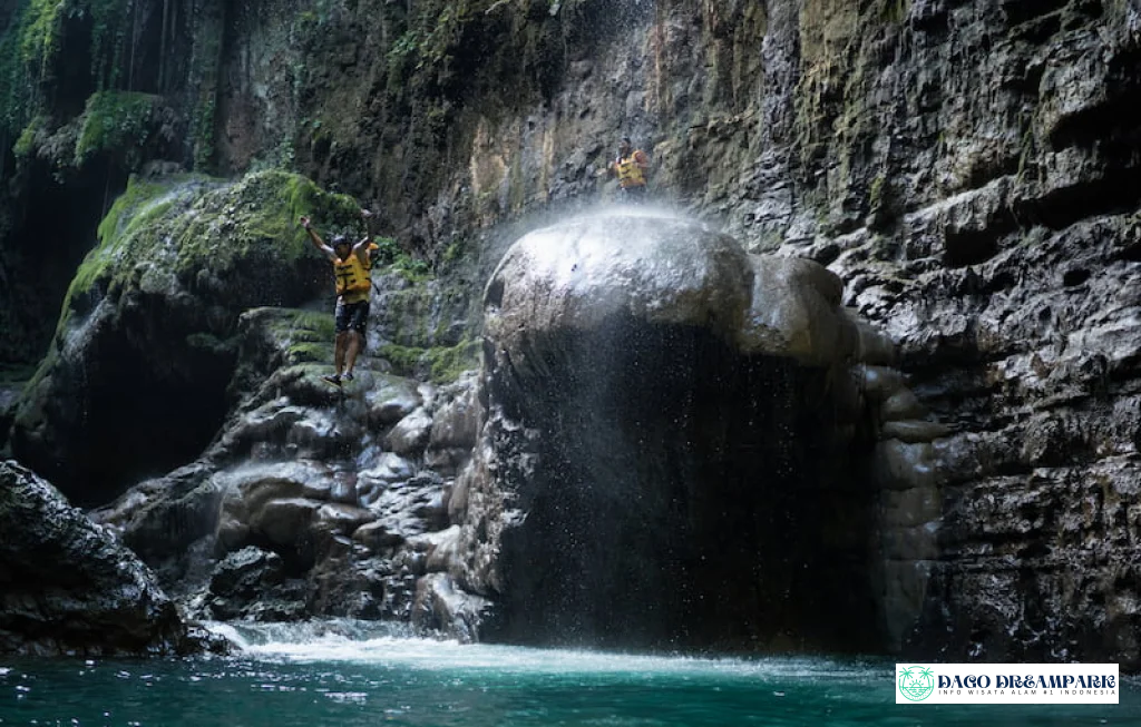 curug bogor paling spektakuler