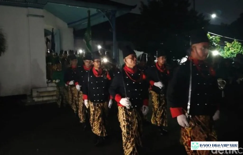 kirab malam selikuran LDA