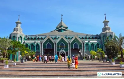 Masjid Al-Markaz Al-Islami - Indonesia Travel