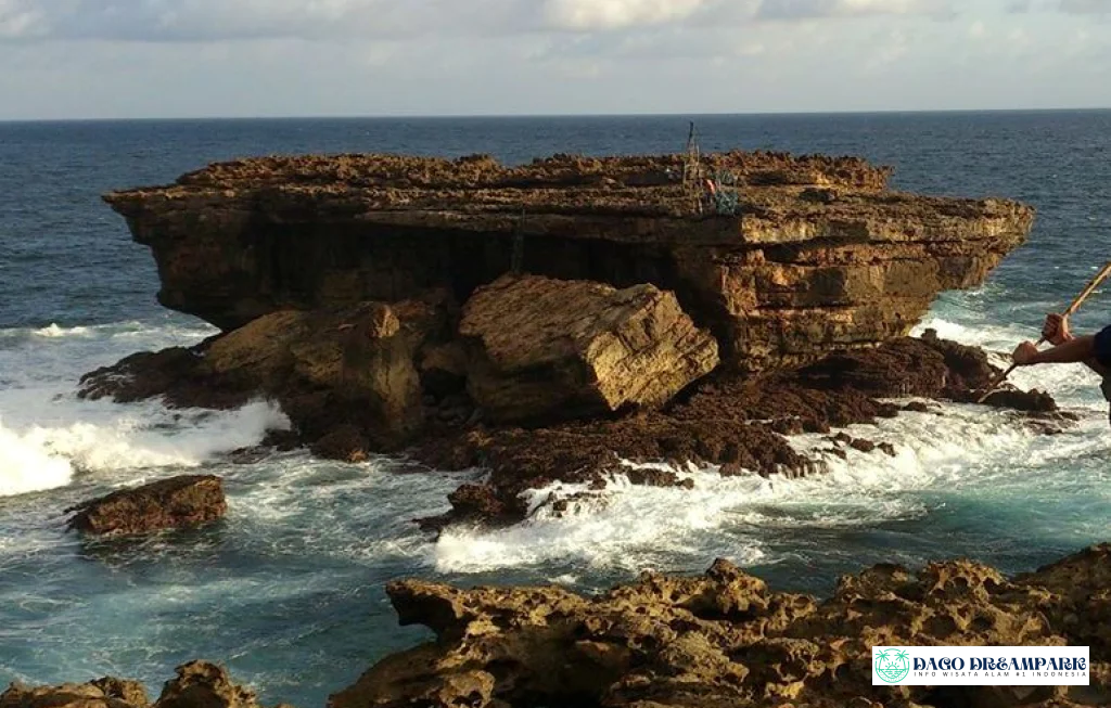 Pantai Timang Gunungkidul