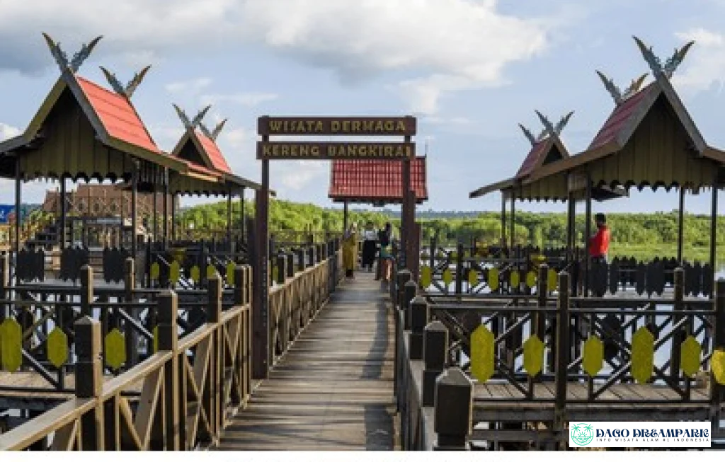 Dermaga Kereng Bangkirai Sebangau