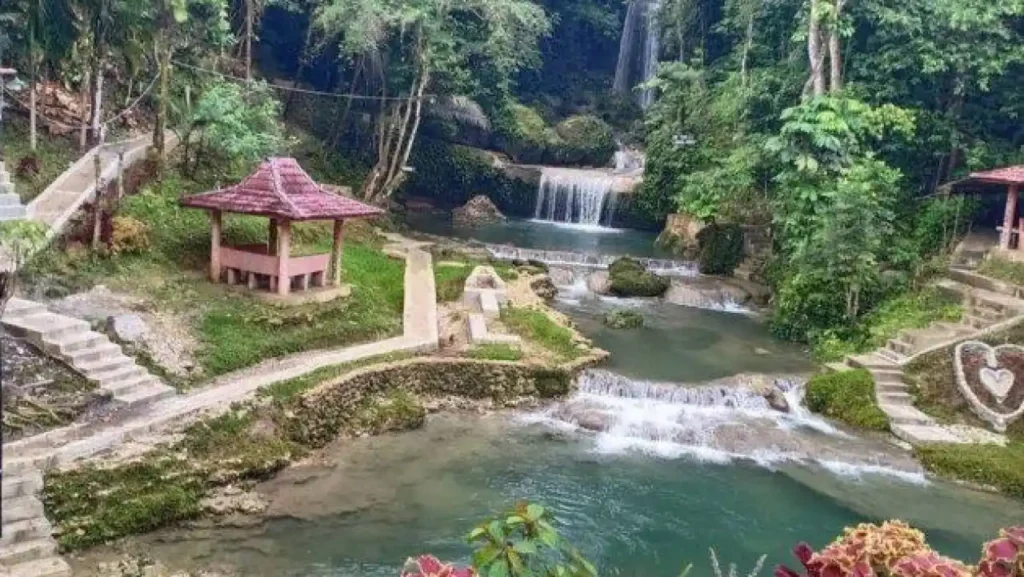 Air Terjun Luahandroi, Pesona Bertingkat di Pedalaman Nias Utara