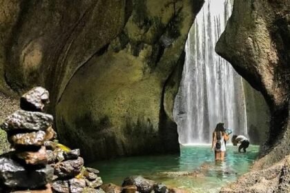 Air Terjun Tukad Cepung, Pesona Tersembunyi Bali di Balik Tebing Bangli