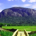 Bukit Kelam Kalimantan Barat, Gunung Batu Raksasa dengan Pesona Alam Menakjubkan